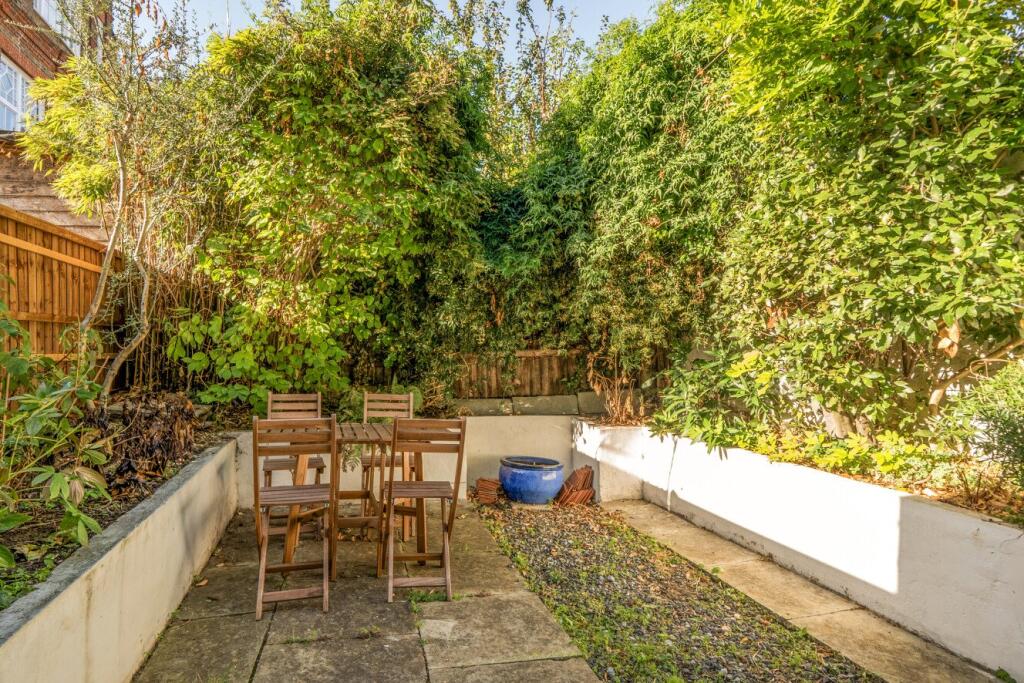 House in London, Archway - View 5