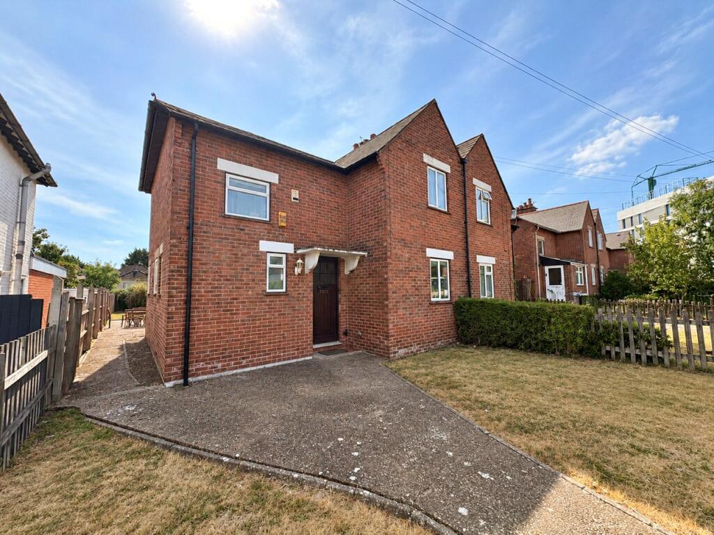 Main image of property: Mayfield Road, Southampton, Hampshire, SO17