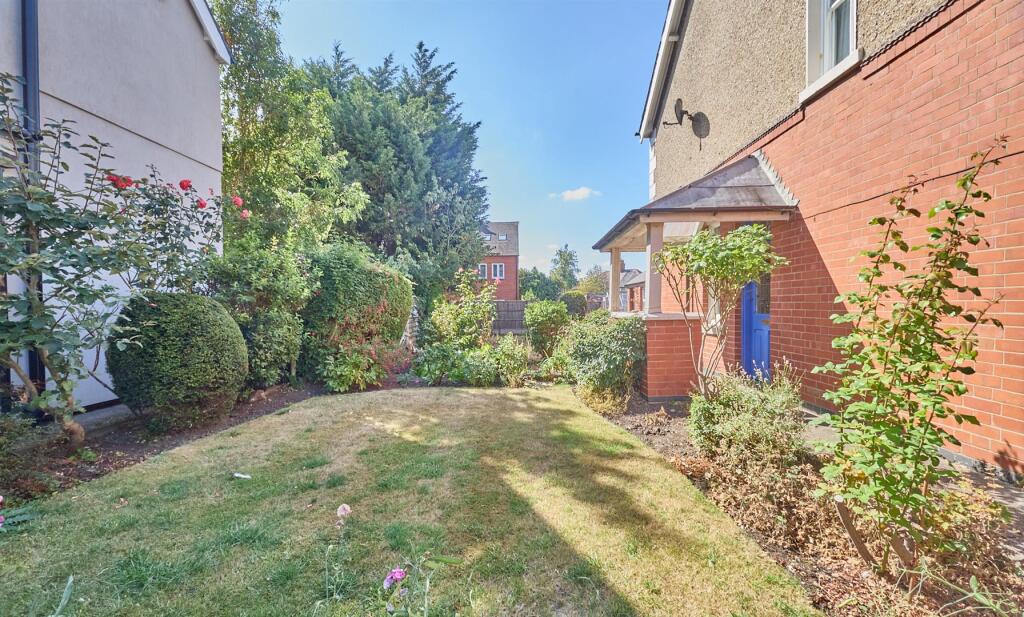 House in Hinckley - View 4