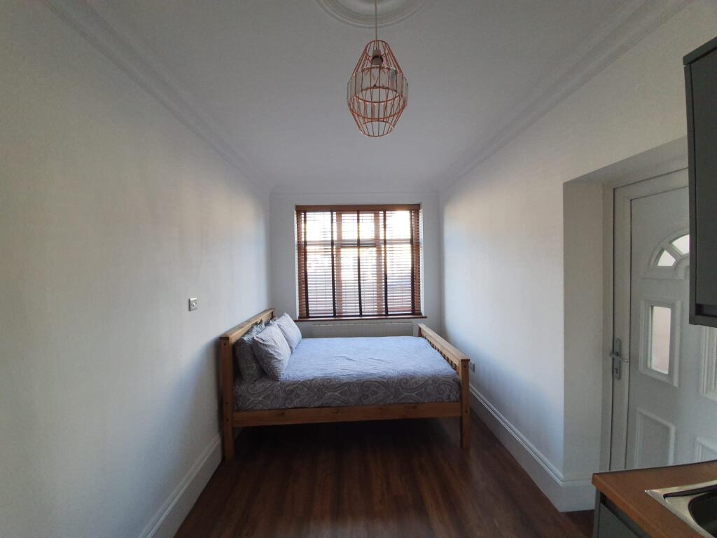 Main image of property: Highcliff Gardens, Ilford, 