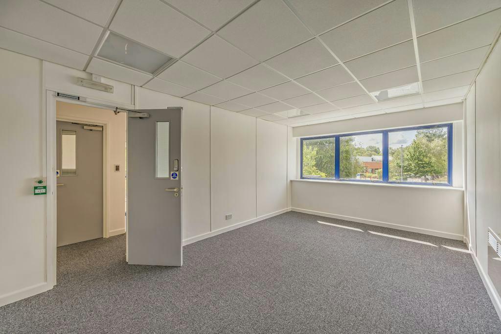 gemini-business-park_unit-unit-17_20260803-083645.jpg