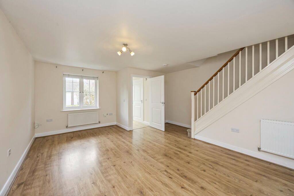 Chestnut Drive, Hassocks, West Sussex, BN6 8AZ photo 4