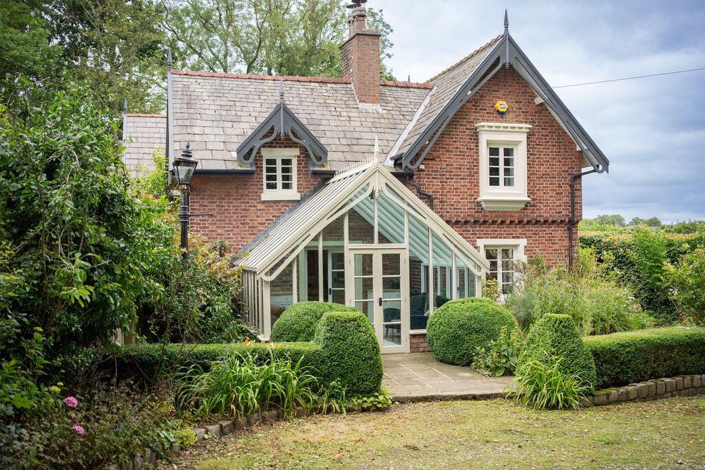 Main image of property: The Lodge, Moss Side Lane, Wrea Green, PR4 2PE