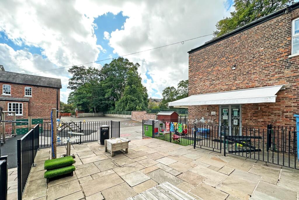 Stamford Road, Bowdon photo 5