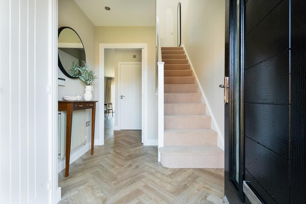 House in Warwick - View 3