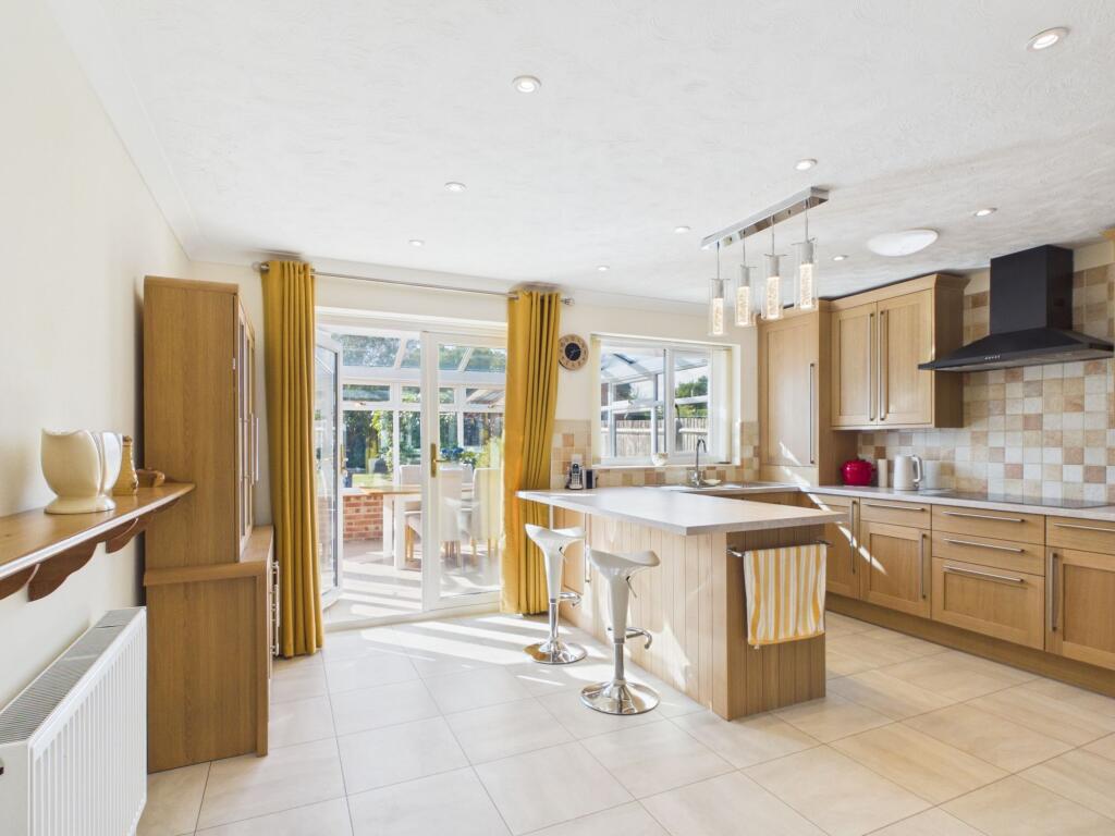 House in Basingstoke and Deane, Bramley - View 2