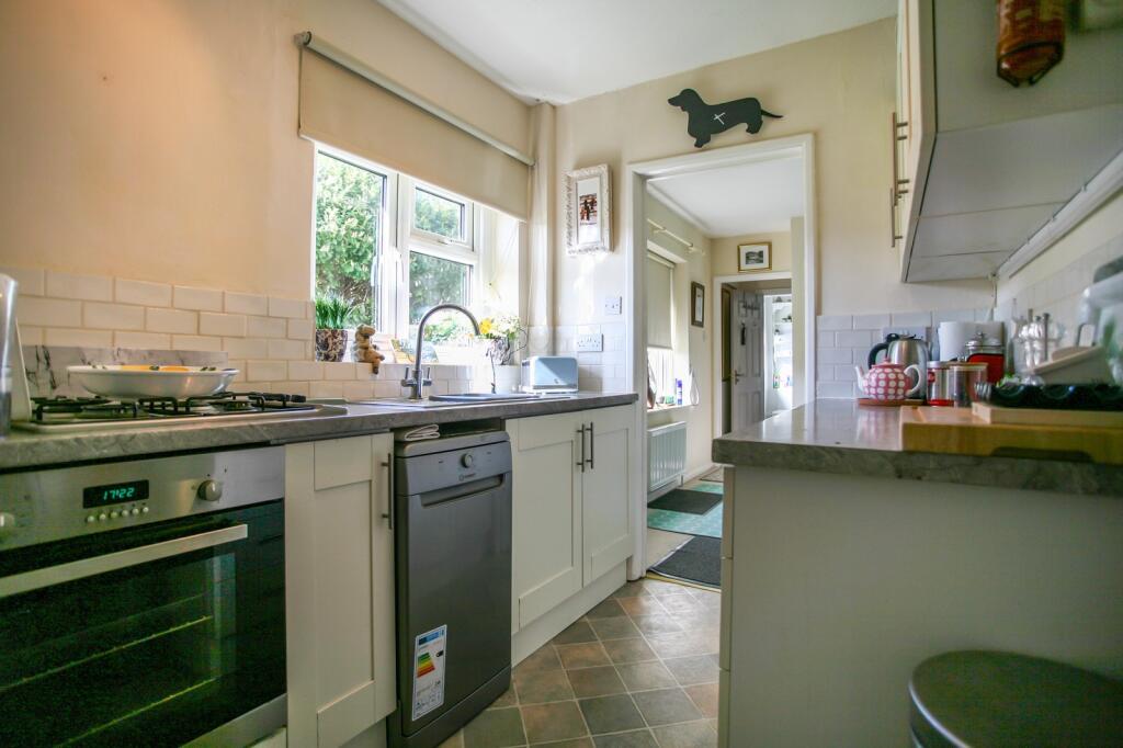 Stow Road, Moreton-in-Marsh, Gloucestershire. GL56 0EG photo 2