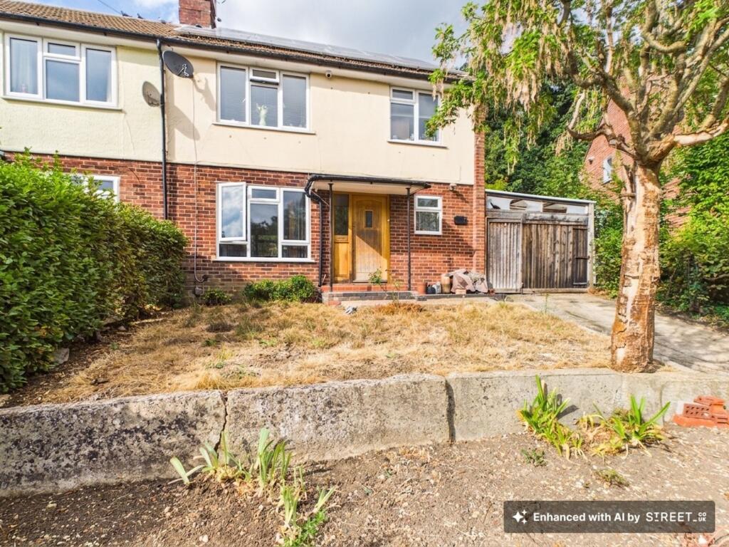 Main image of property: Bankside Close, Reading, RG2