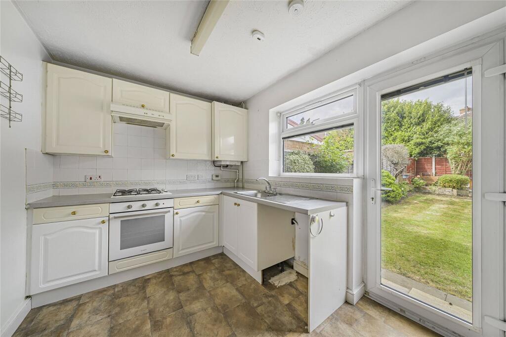 House in Dartford, Stone - More