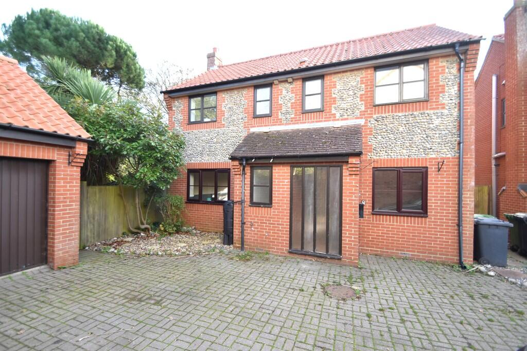 4-bed detached on Mundesley, £290,000