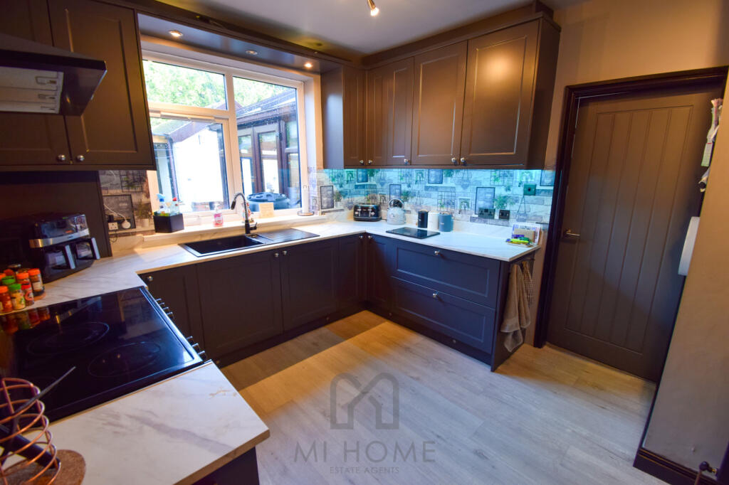 Manor Drive, Kirkham, Preston, PR4 - View 3