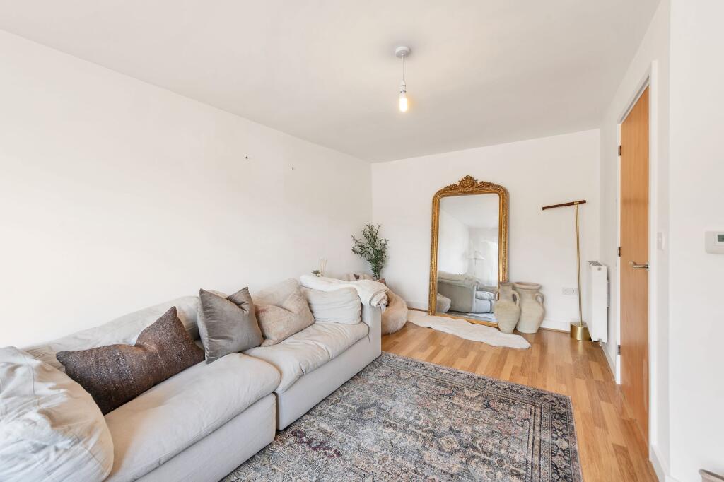 House in Stevenage - View 5