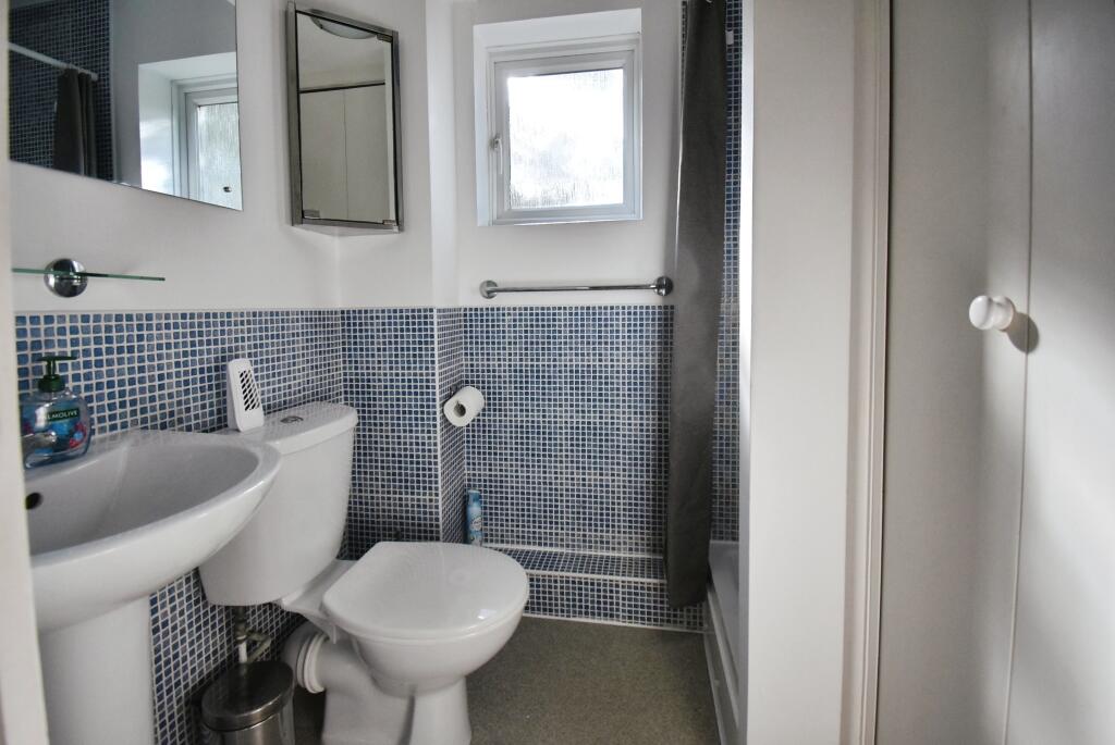 Apartment in Southampton - More