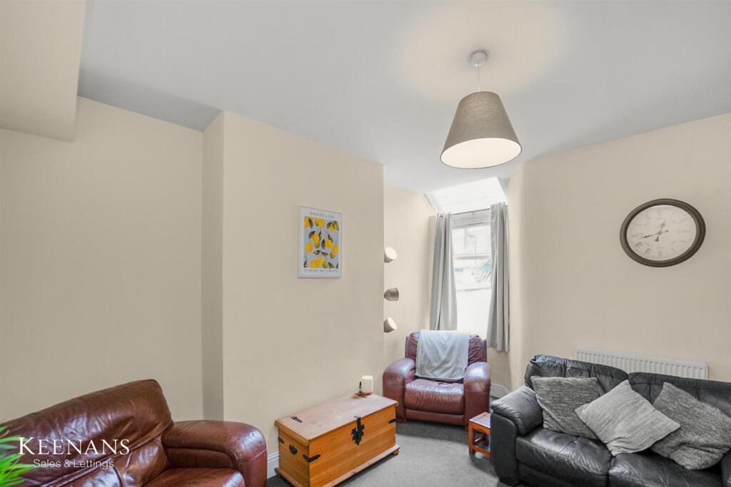Halstead Avenue, Salford photo 4