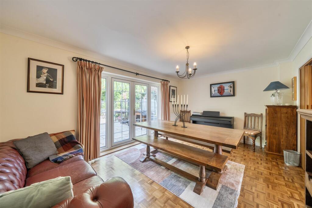 House in London - View 4