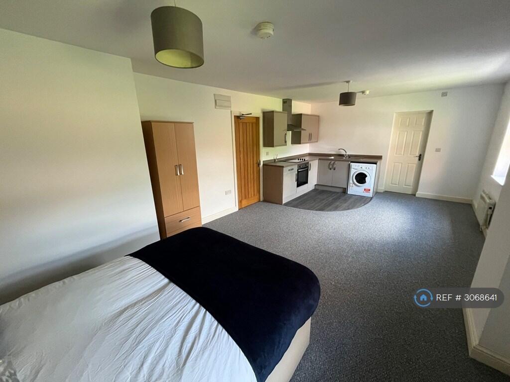 House in Newark and Sherwood, Edwinstowe - View 4
