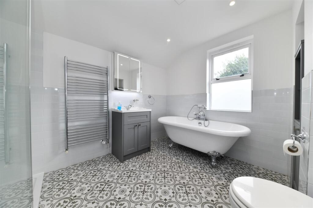 House in Stevenage - More