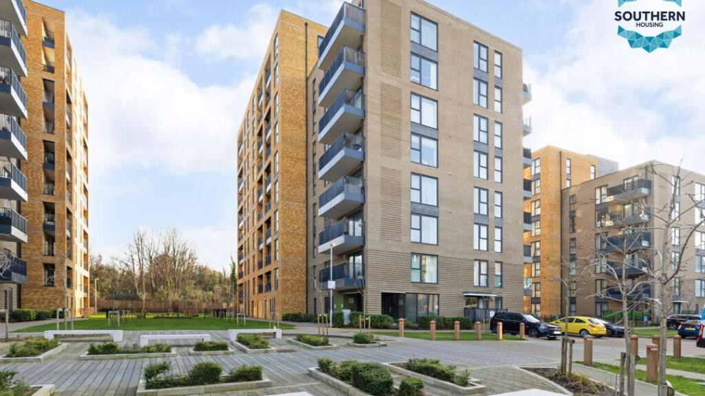 1-bed flat on Fowler House, 9 Bowen Drive, Charlton, London, SE7 7GE, £113,750