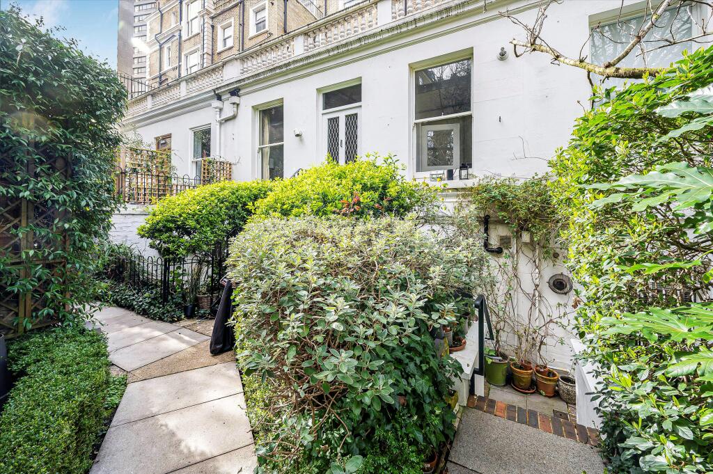 Main image of property: St Stephen's Walk, London SW7