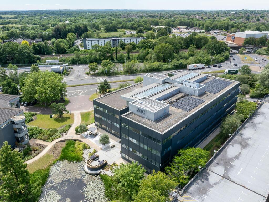 200 BERKSHIRE PLACE X SOLENT SKY SERVICES30.jpg