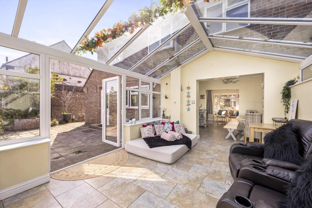 House in Brighton, Hollingbury - View 4