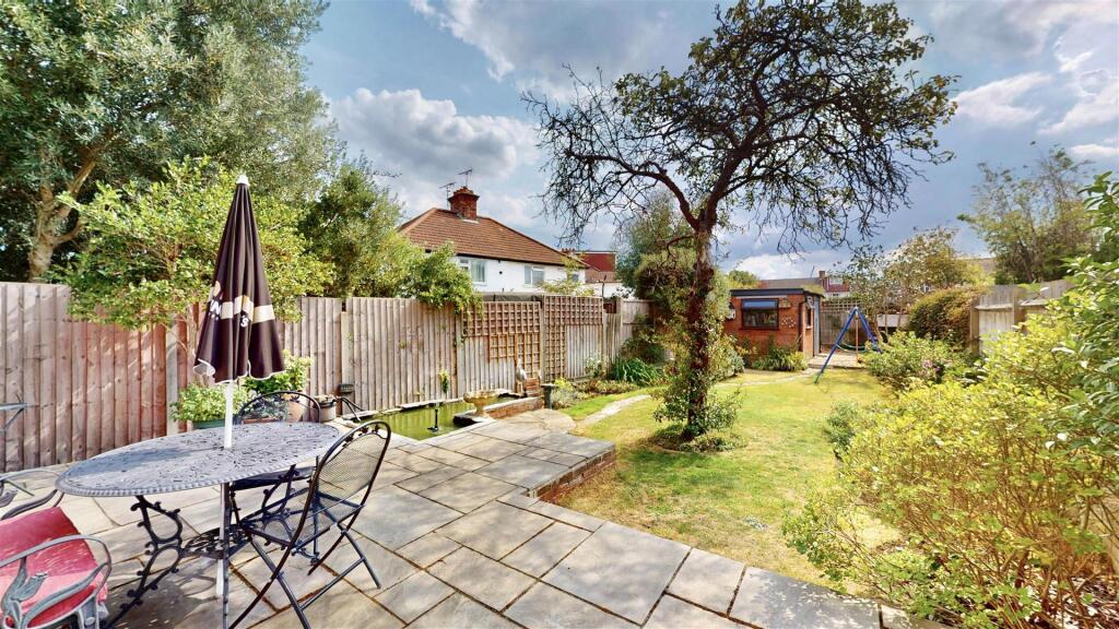 House in London - View 5