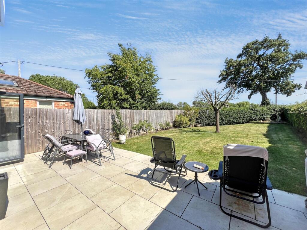 Windmill Lane, Denton - View 6