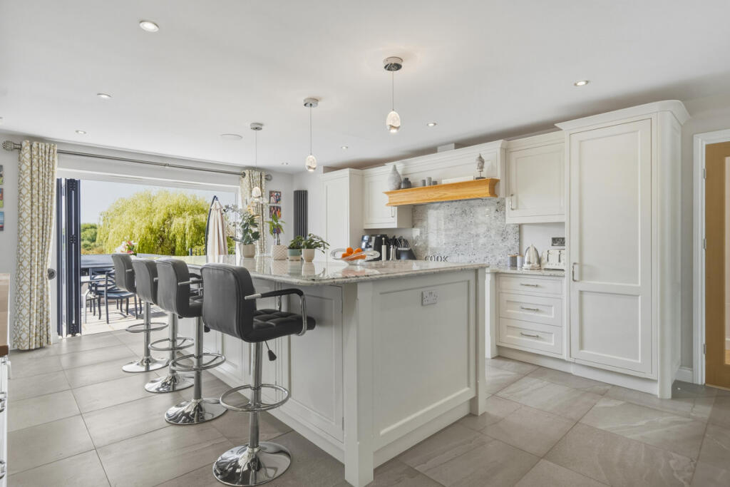 House in Nottingham - View 5
