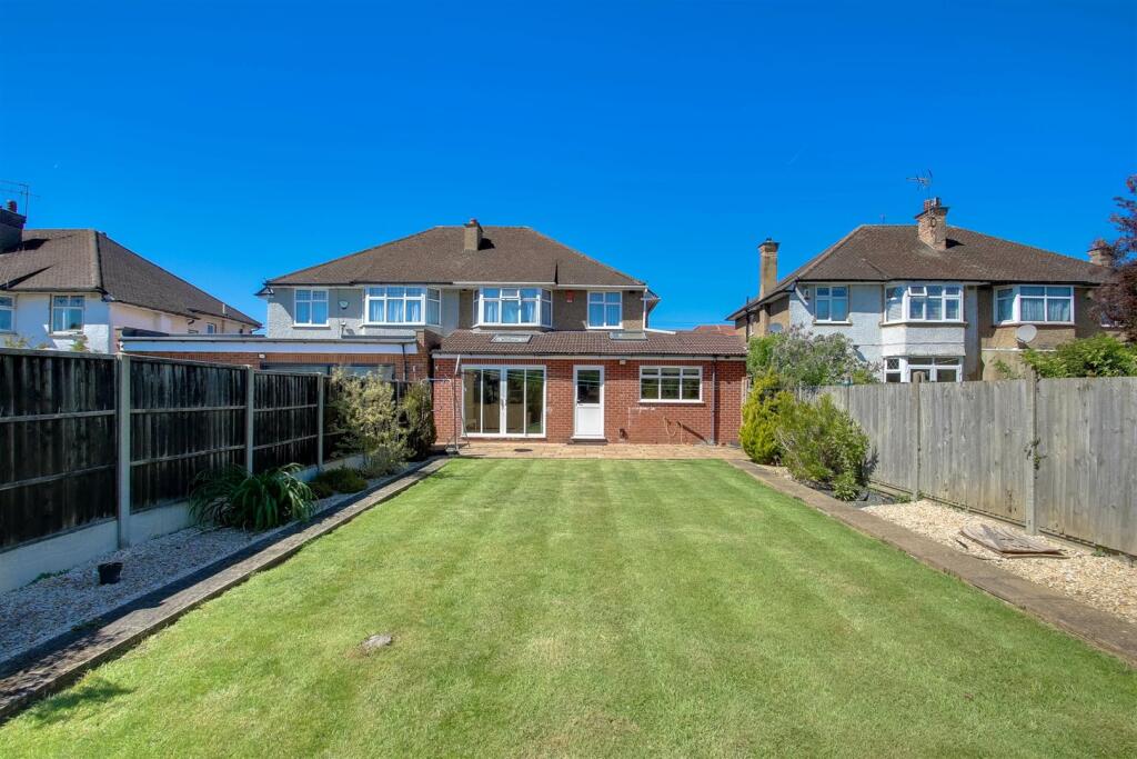 House in Harrow - View 2