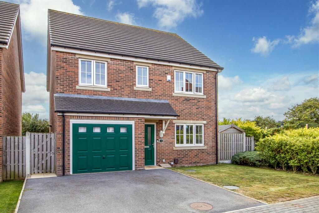 4-bed detached on Ardsley Falls Close, East Ardsley, Wakefield, £350,000