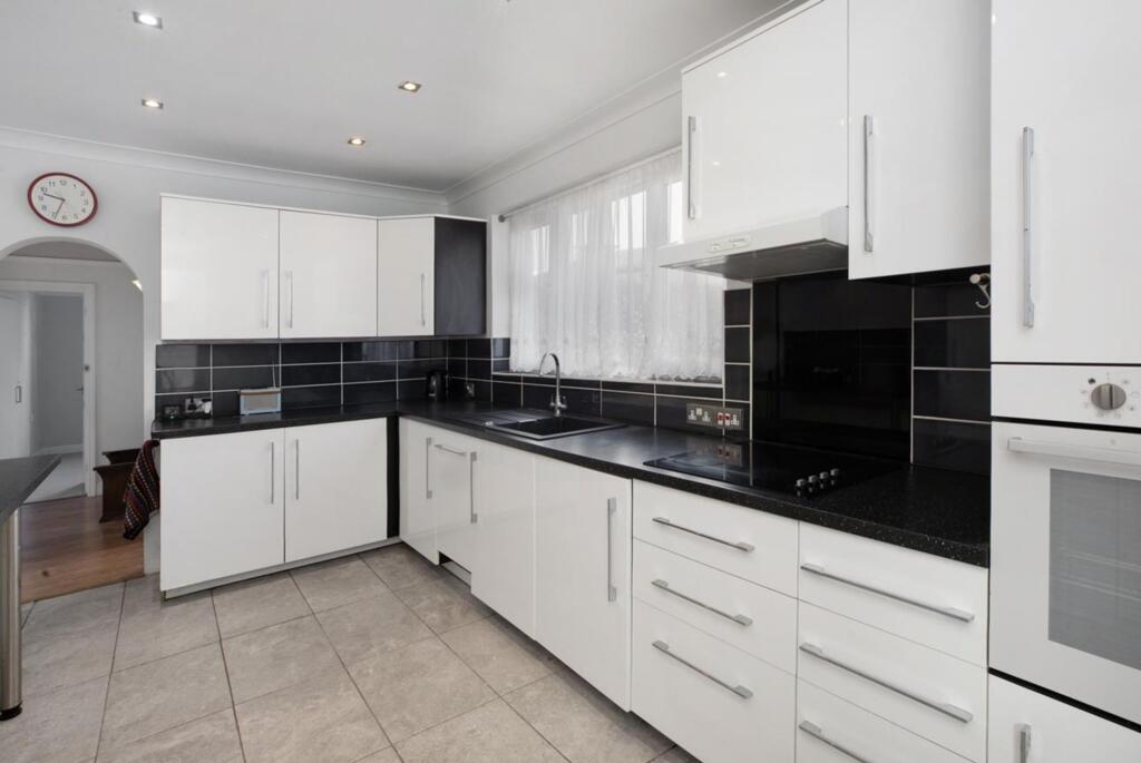 House in Torquay - View 5