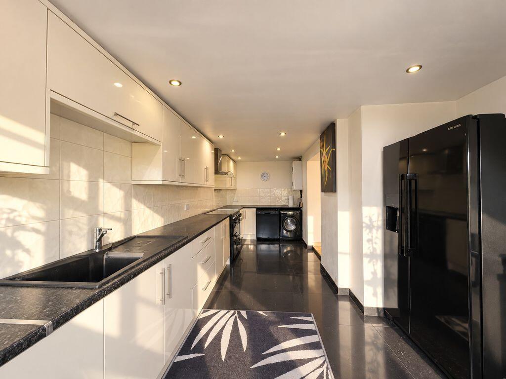 House in Walsall - View 3