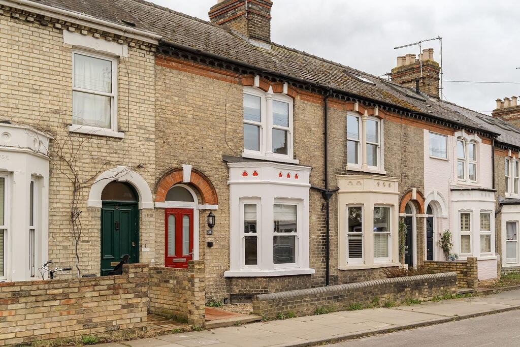 Main image of property: Abbey Road, Cambridge CB5