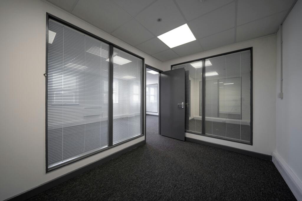 knighton Heath Industrial Estate Unit 5_31.jpg
