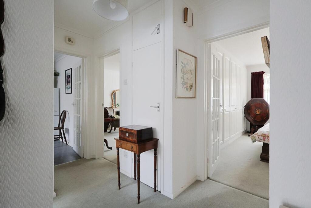 Grosvenor Road, Westbourne photo 3