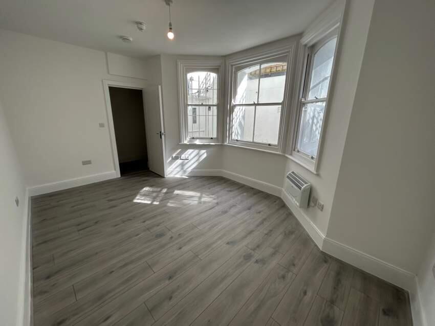 Apartment in East Sussex - More