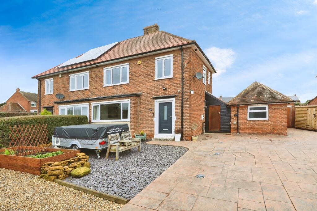 Main image of property: Long Lane, Carlton-In-Lindrick, Worksop