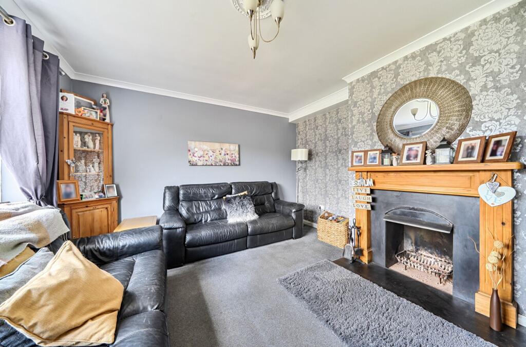 Station Road, Lyminge, CT18 - View 4