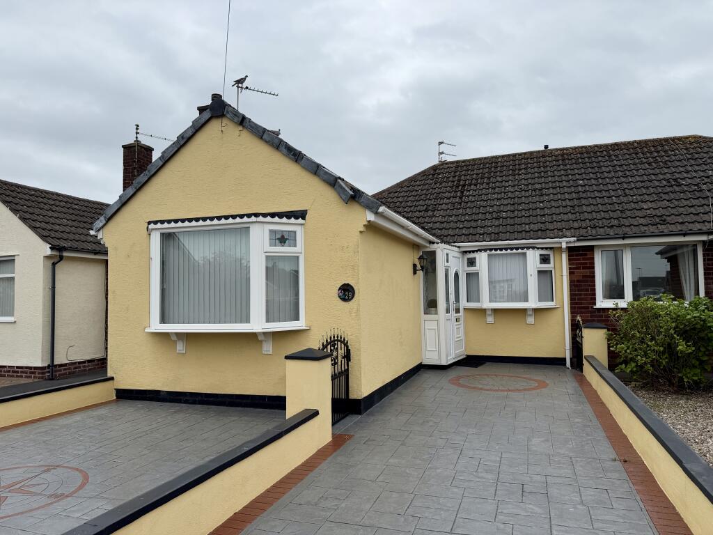 2-bed semi-detached on Seabrook Drive, Thornton-Cleveleys, Lancashire, FY5, £180,000