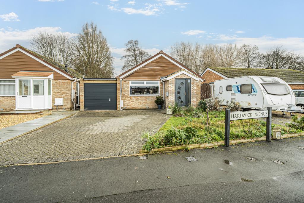 Main image of property: Hardwick Avenue, Oxfordshire, OX5