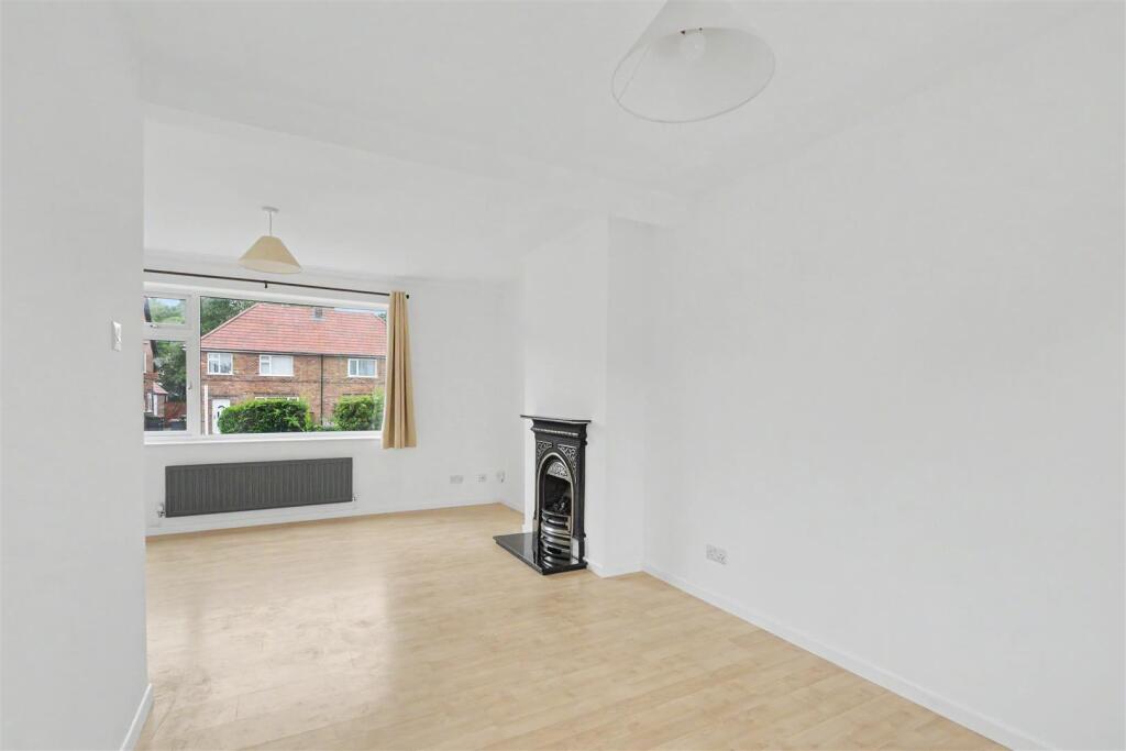 Revill Crescent, Stapleford - More