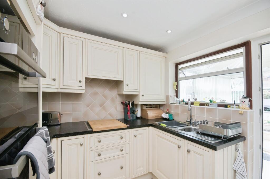 House in Eastbourne, East Sussex - View 2