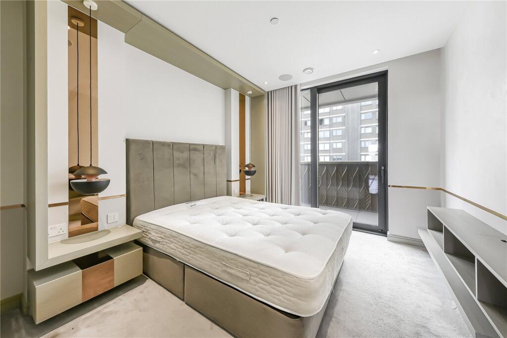 Apartment in London - More