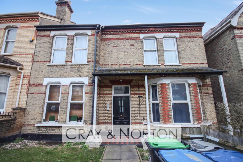 Main image of property: Birdhurst Rise, South Croydon, CR2