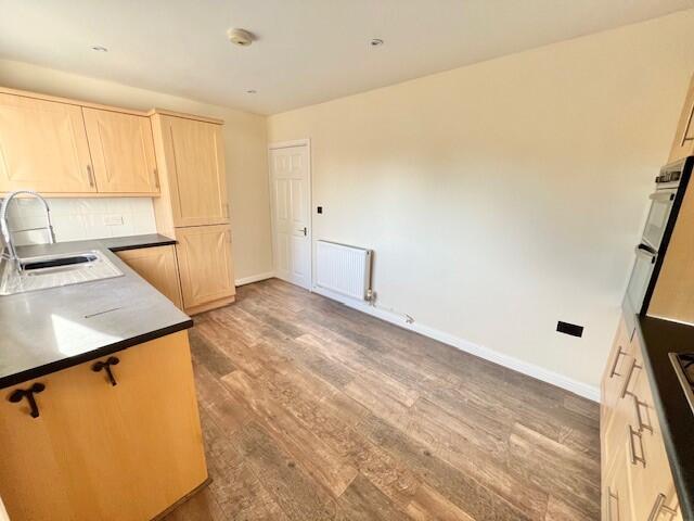 House in Bradford - View 4