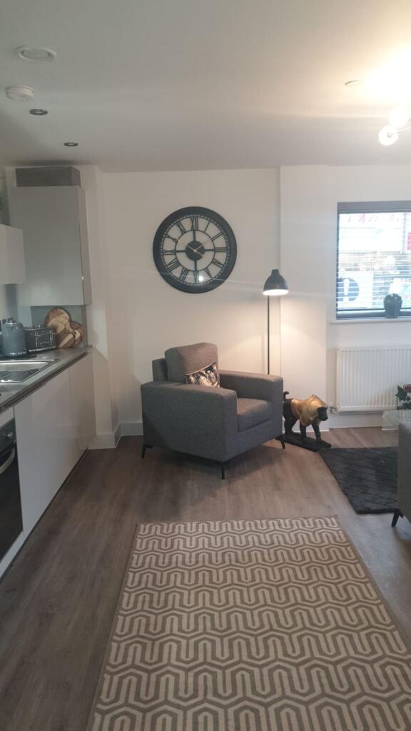 Apartment in Liverpool - More