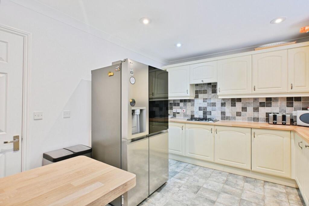 House in Peterborough - View 5