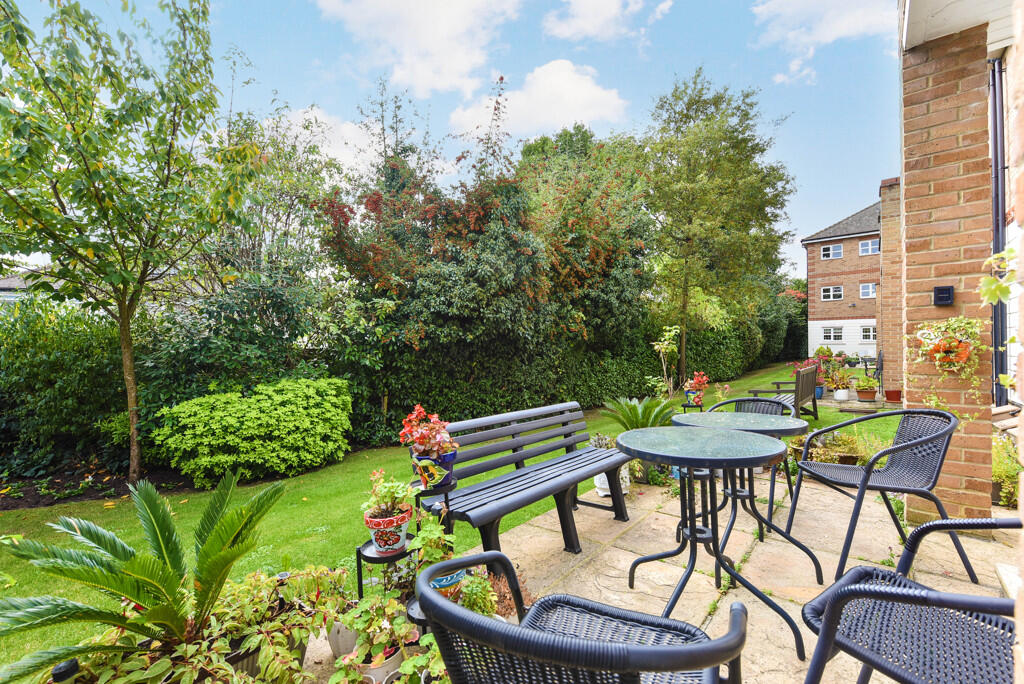 Main image of property: Hanbury Close, London, NW4