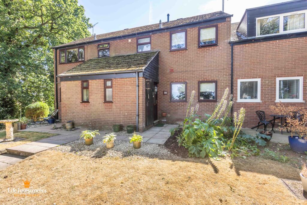 Main image of property: Hadfield Close, Clifton Upon Dunsmore, Warwickshire