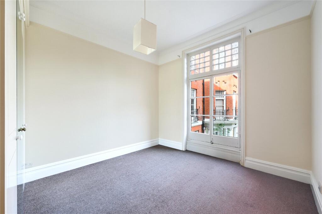 Apartment in London - More